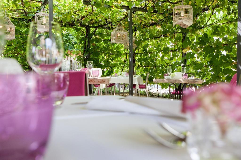 Hotel Rebe Herrliberg Экстерьер фото